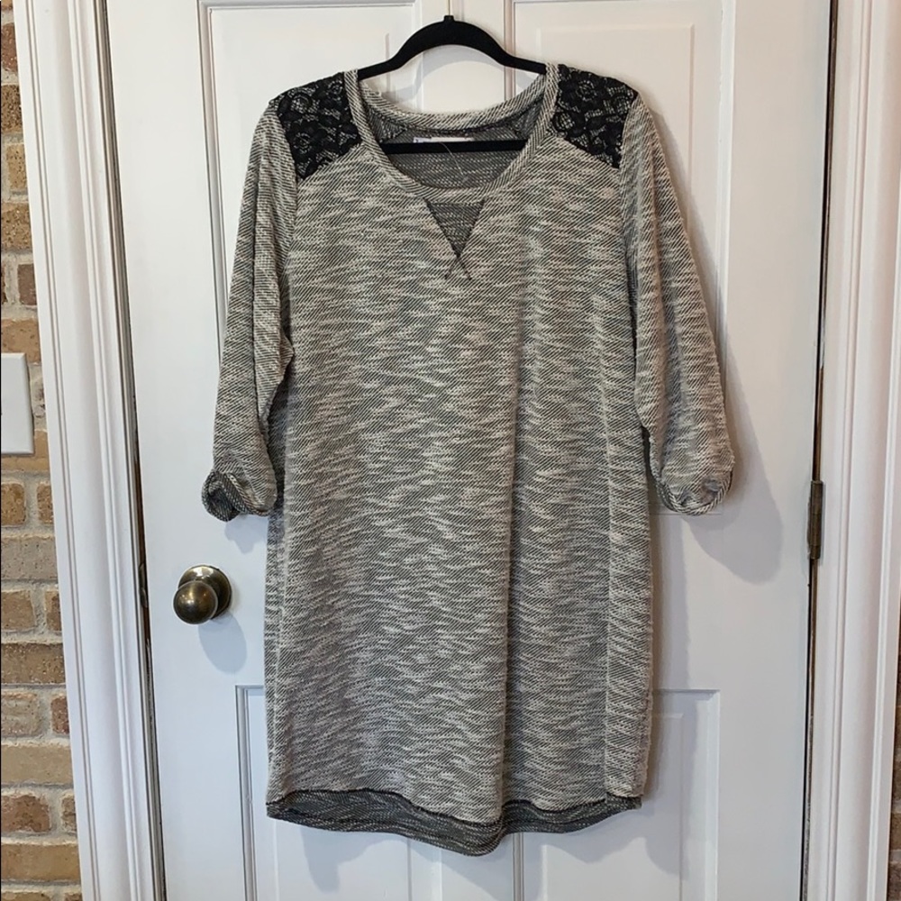 Maurices sweater